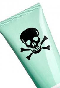 dangerous-ingredients-in-cosmetics-L1